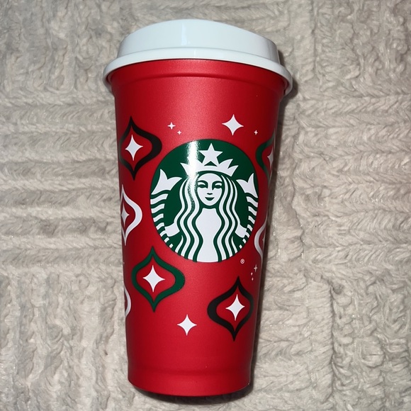 Bundle of 4 Starbucks holiday reusable cups and lids, 2023, new condition - Picture 3 of 16